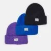 Pier One UNISEX 3 PACK - Mütze - Black/purple/blue -Herrenbekleidungsgeschäft 0b1b30453aec40e6b92005295dd8054a