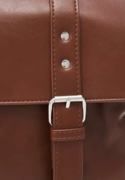 Pier One Umhängetasche - Brown -Herrenbekleidungsgeschäft 13681cf0e15d4e7a880bcd49346bf5a1