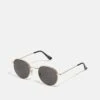 Pier One UNISEX - Sonnenbrille - Black/gold -Herrenbekleidungsgeschäft 13cc38697cd549d39455f3b406e848a7