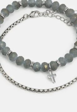 Pier One 2 PACK - Armband - Silver-coloured -Herrenbekleidungsgeschäft 2760b860f16a4919b3aca43a3332a0a6