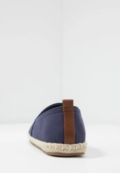 Pier One RENA ESPADRILLE UNISEX - Espadrille - Dark Blue -Herrenbekleidungsgeschäft 2c00e9d984504d77b812e8ffd7e16bdf