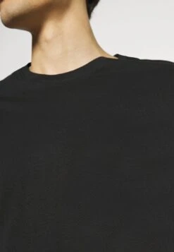 Pier One Nachtwäsche Set - Black -Herrenbekleidungsgeschäft 2d7a3bf373434ec99530f26b5c489aa6