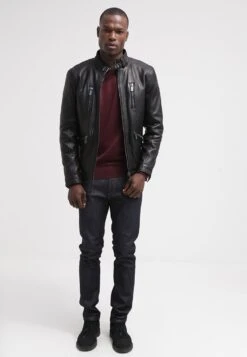 Pier One BASIC CREWNECK - Strickpullover - Bordeaux -Herrenbekleidungsgeschäft 467786cb161c43b5ab1926a60809e93c