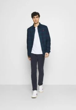 Featured Products -Herrenbekleidungsgeschäft 55f2ac48a5ab48c486122bf300725906