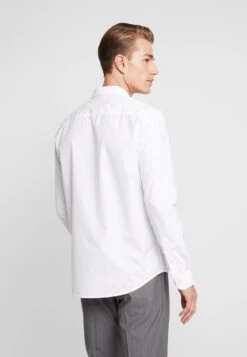 Pier One 2 PACK - Businesshemd - White/light Blue -Herrenbekleidungsgeschäft be6c104a9fb24ec4b7e3fbf862bb62fa