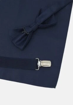 Pier One SET - Sonstige Accessoires - Dark Blue 13 Pier One SET - Sonstige Accessoires - Dark Blue -Herrenbekleidungsgeschäft c2b7d8a84046495a808433be18c99432